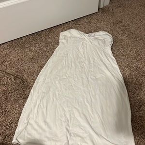 Dress, off white, strapless with sweetheart top